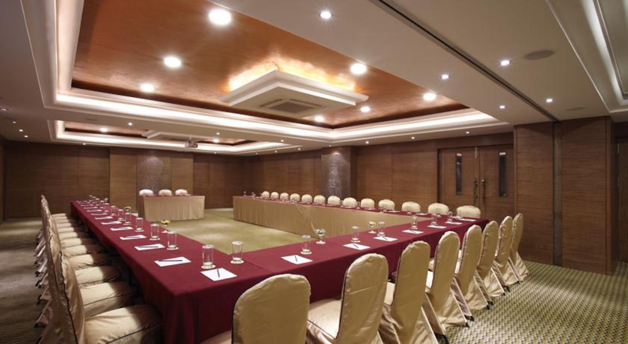 The President Hotel Bangalore Exterior foto